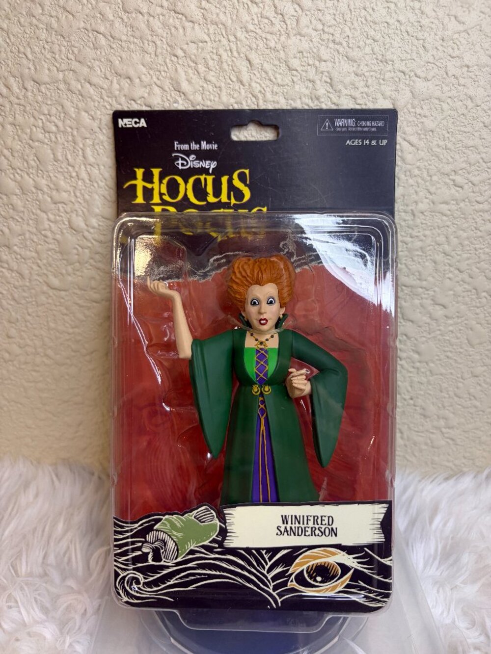 NECA Disney Hocus Pocus Winifred Sanderson Figure Halloween NIP